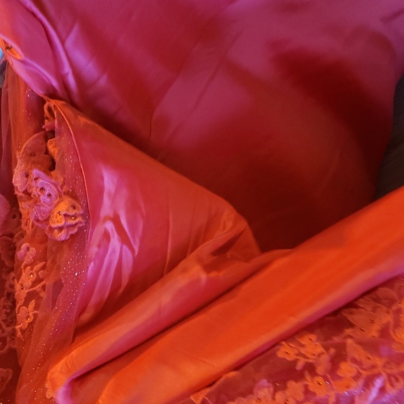 Elegant Red Floral Ball Gown - Picture 10 of 15